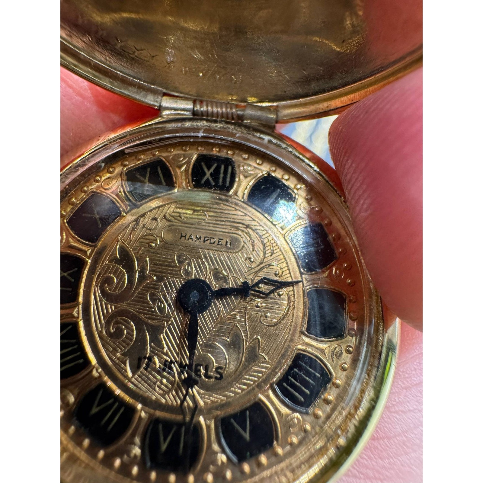 Vintage Hampden 17 Jewels Pendant Watch Necklace Gold Tone Ornate Engraved — image 7 of 8